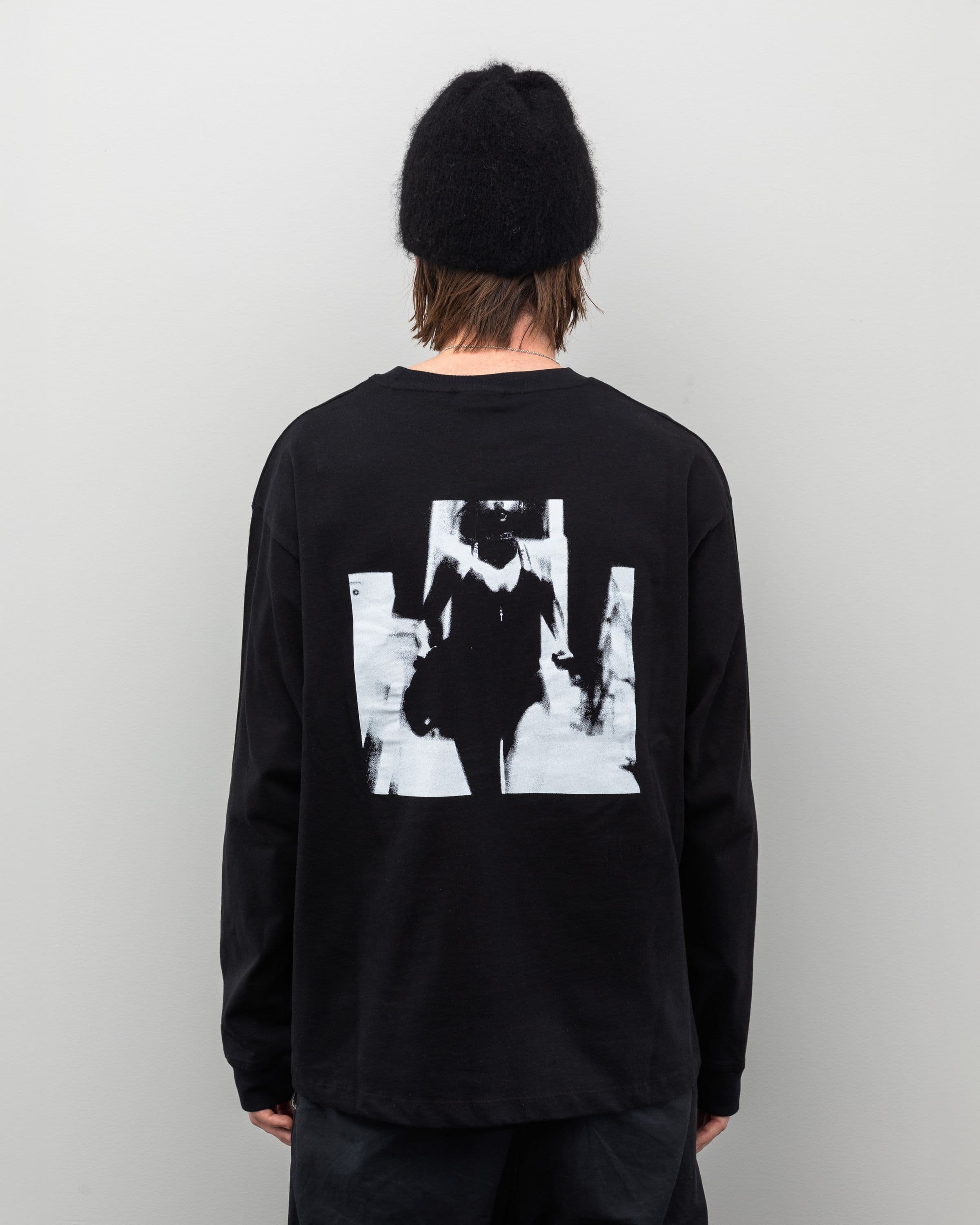 Boywatch Longsleeve   Beyond Medals   Snowboard & Streetwear   Model image back