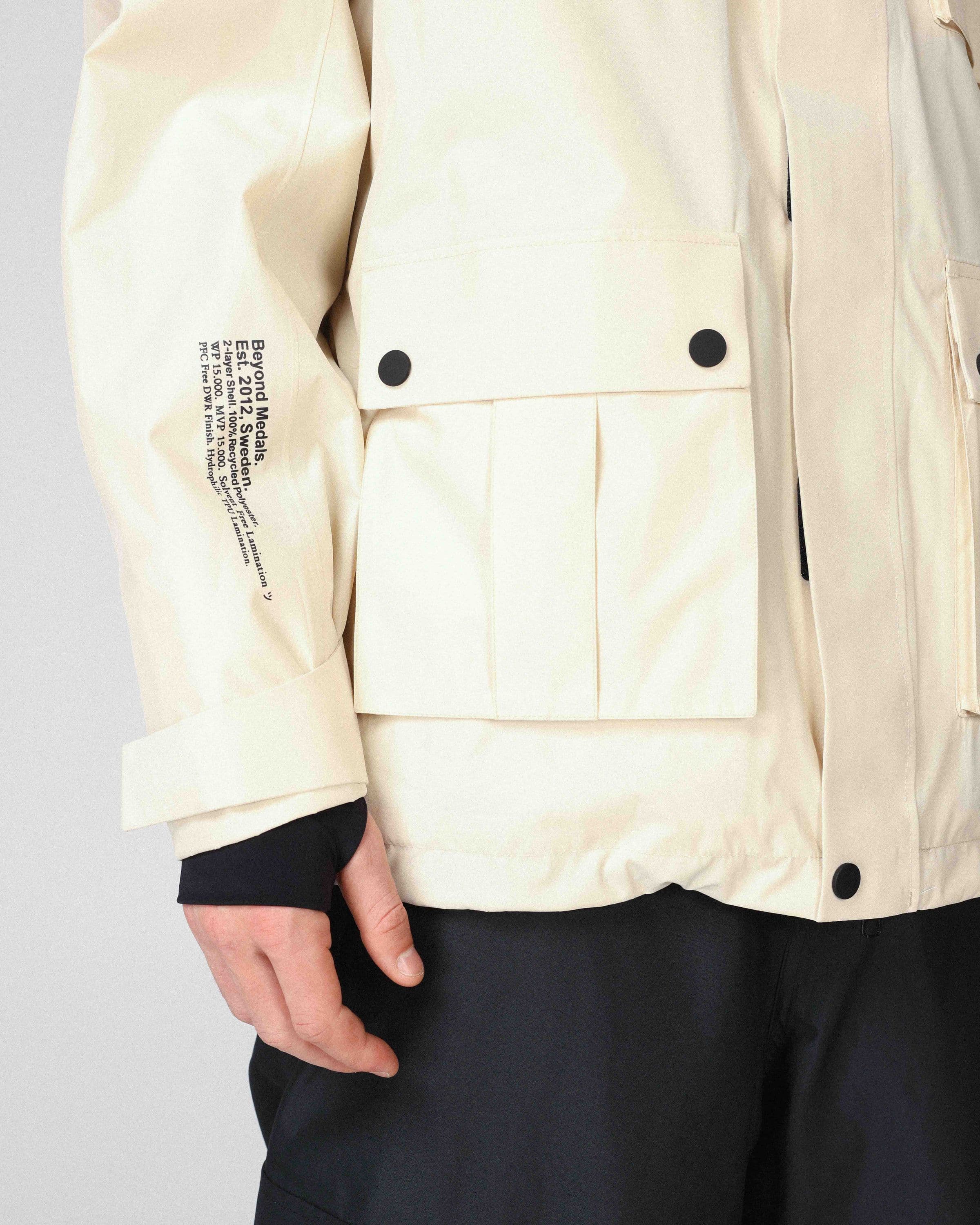 Outwear clothes, Cargo Jacket in beige worn by TOR LUNDSTRÖM, Beyond Medals, 2024