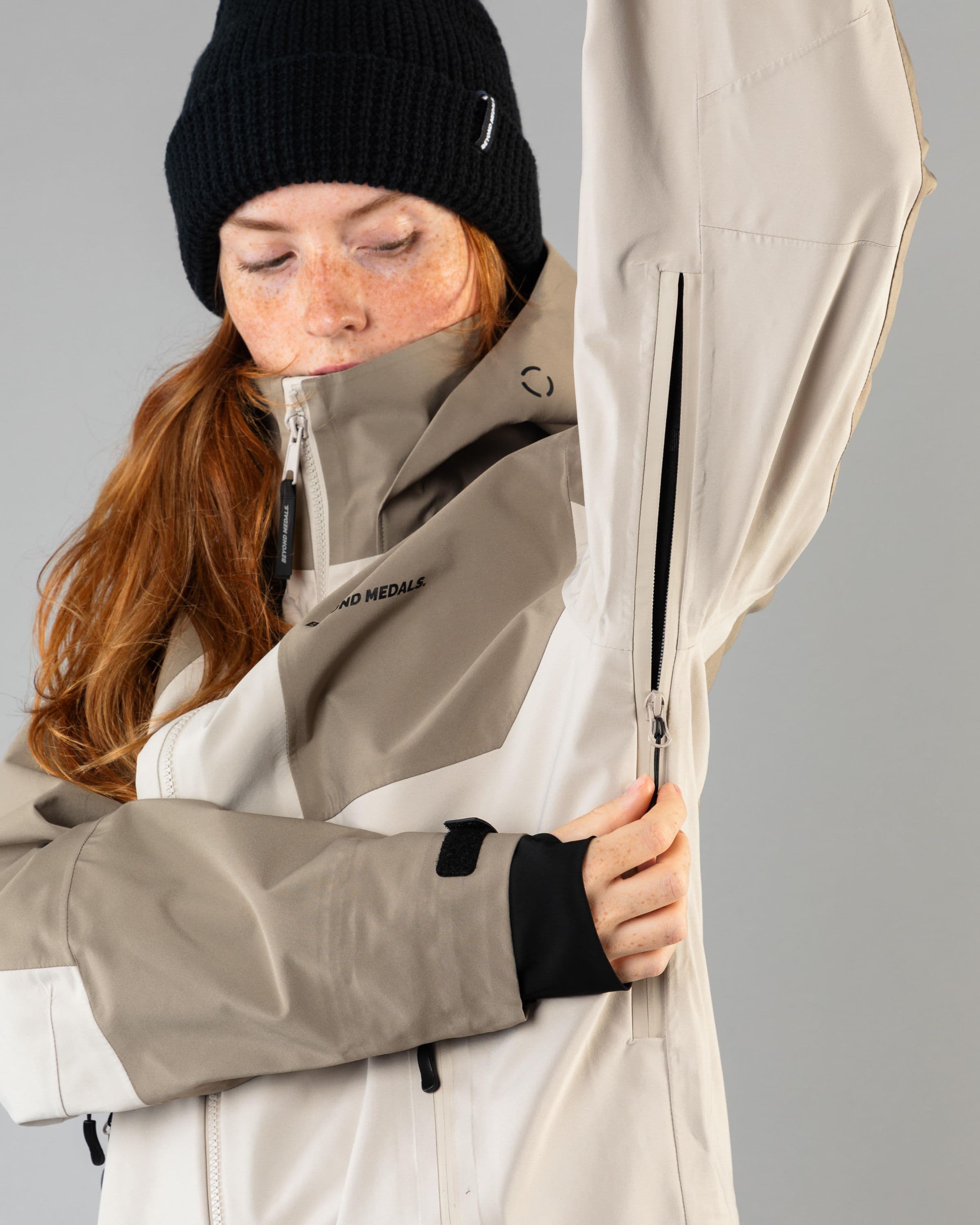 Outerwear clothing, tech jacket 3l in lt.beige worn by model, Beyond Medals, 2024, detail1