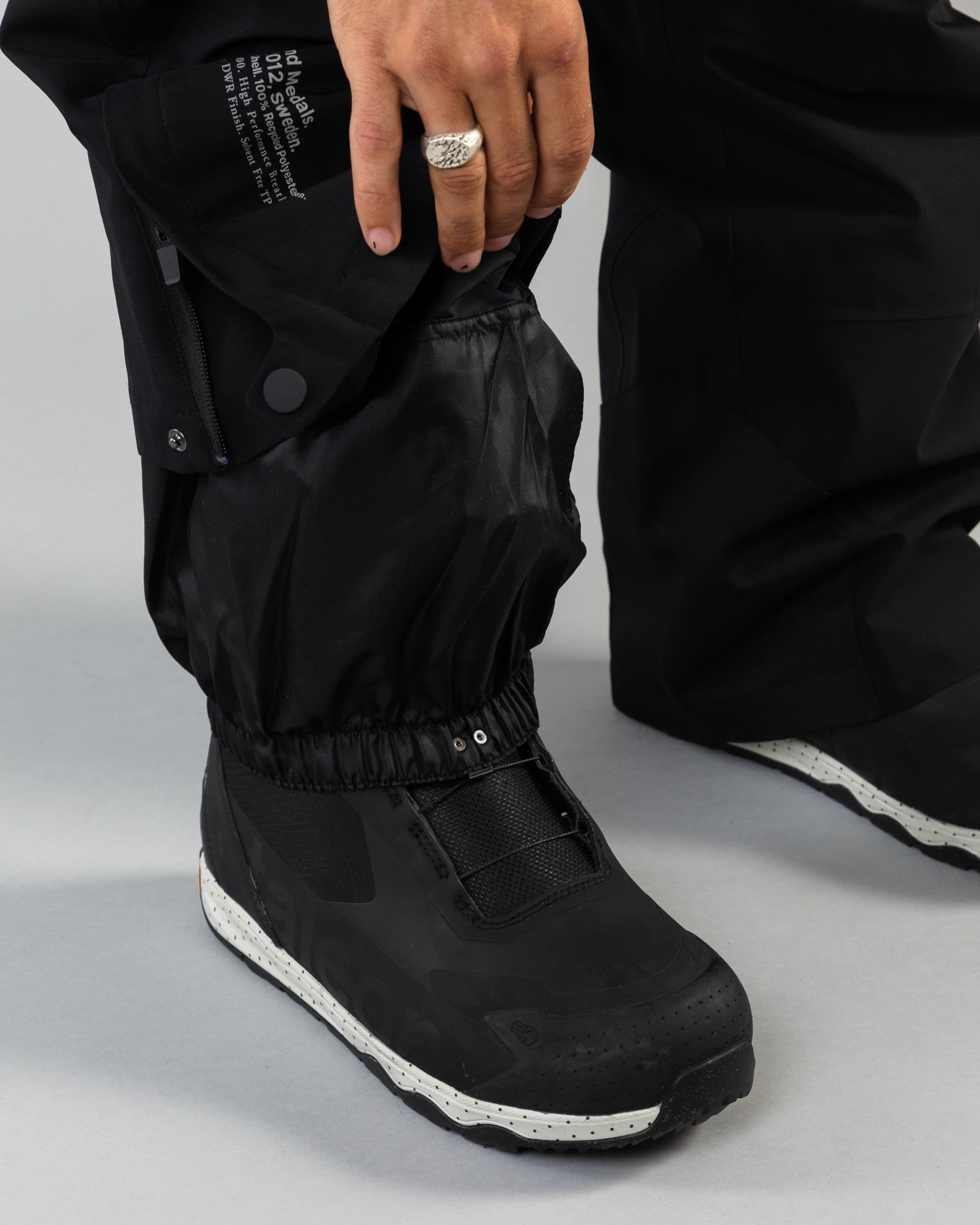 Outerwear clothing, tech bib 3l in black worn by ULRIK BADERTSCHER, Beyond Medals, 2024,detail3