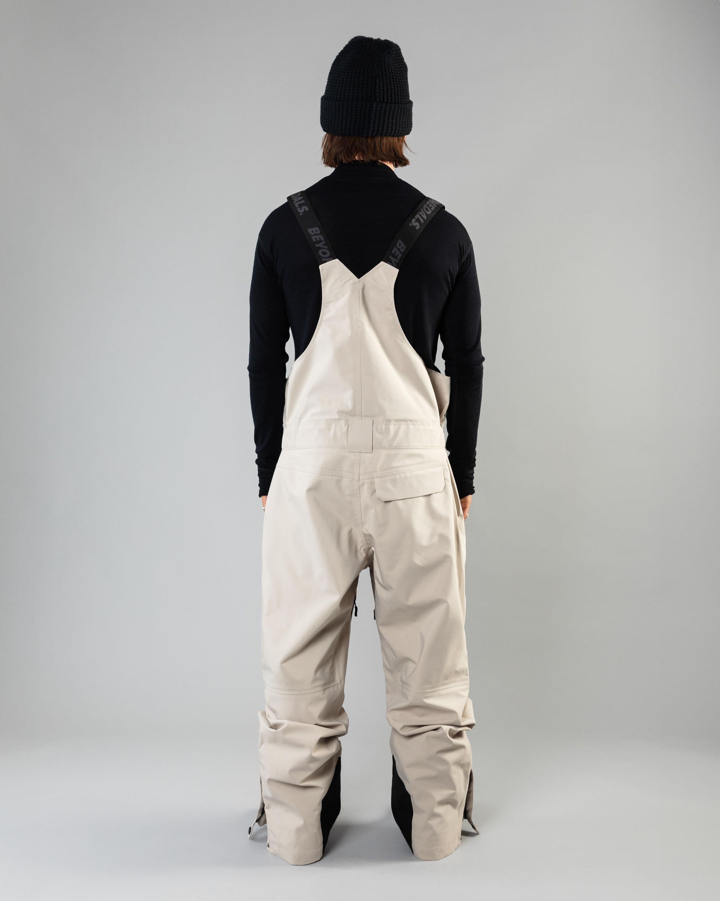 Outerwear clothing, tech bib 3l in lt beige worn by ULRIK BADERTSCHER, Beyond Medals, 2024, back