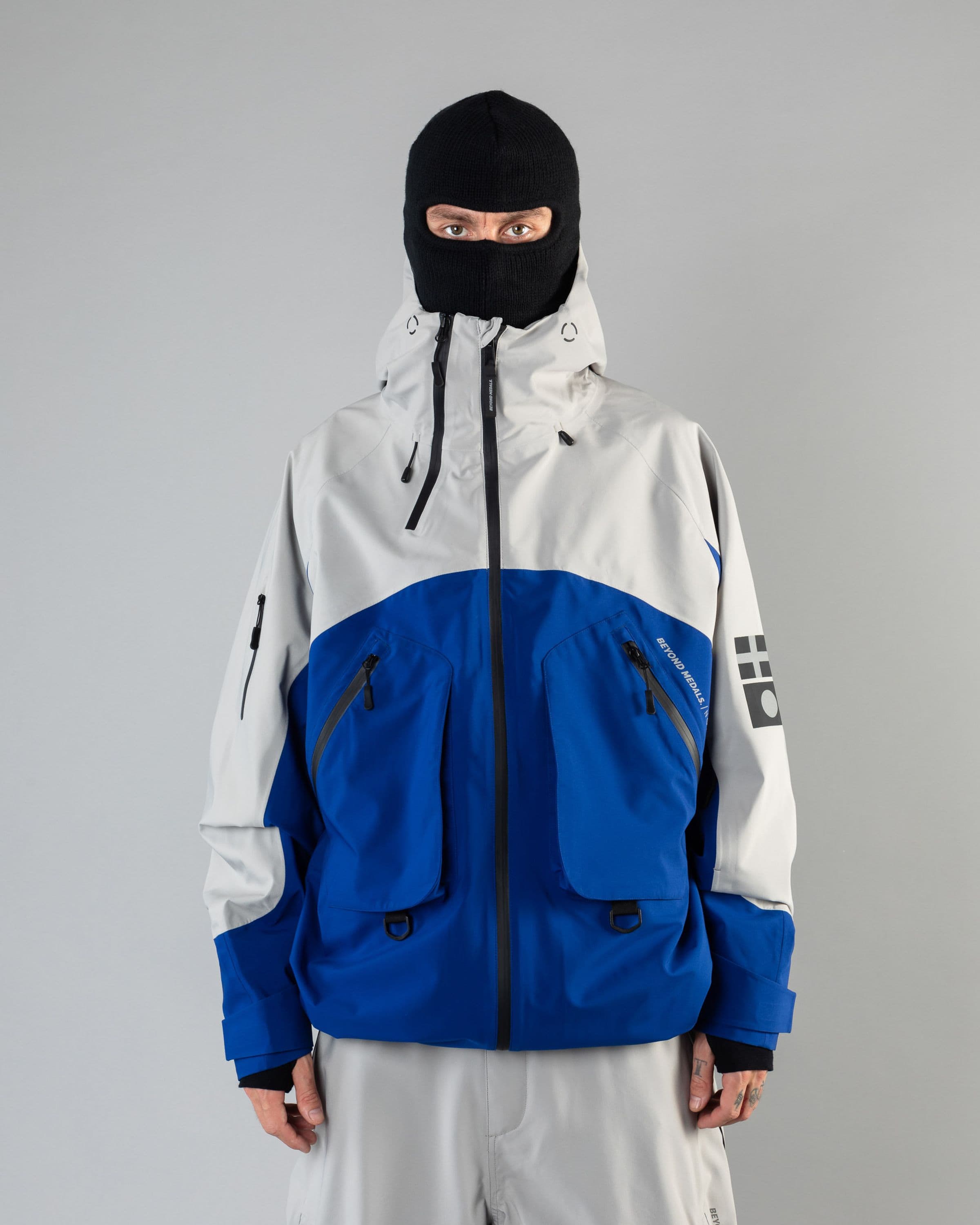 Outerwear clothing, beyond medals x nomadik jacket 3l in blue worn by KEVIN BÄCKSTRÖM, Beyond Medals, 2024, front