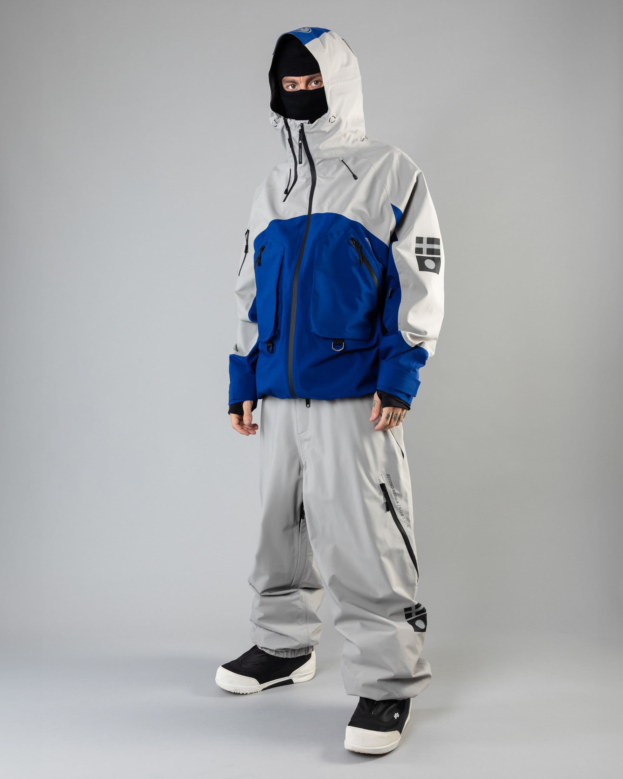 Outerwear clothing, beyond medals x nomadik jacket 3l in blue worn by KEVIN BÄCKSTRÖM, Beyond Medals, 2024, full front1