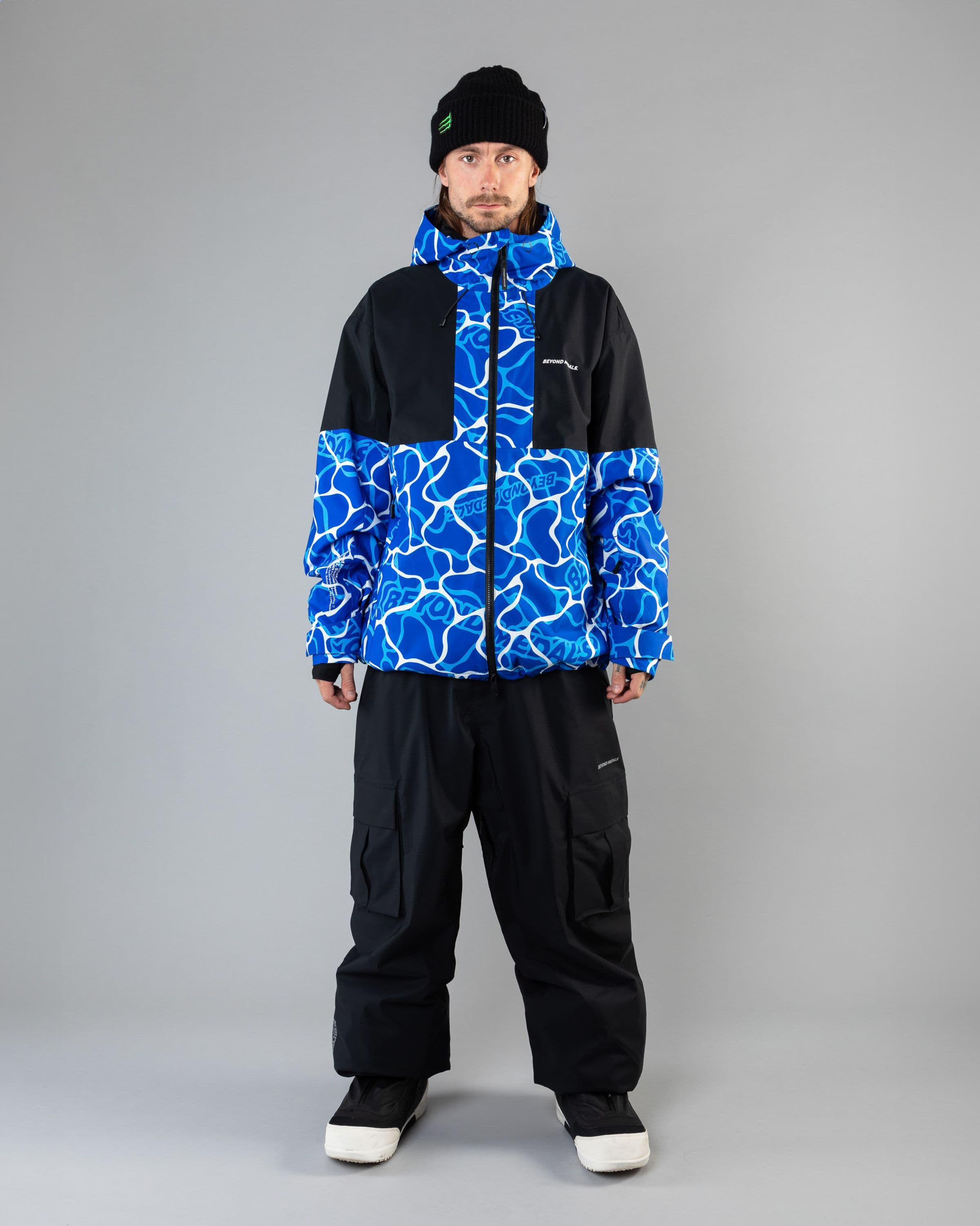 Outerwear clothing, fullzip jacket 2l in blue worn by KEVIN BÄCKSTRÖM, Beyond Medals, 2024, full front