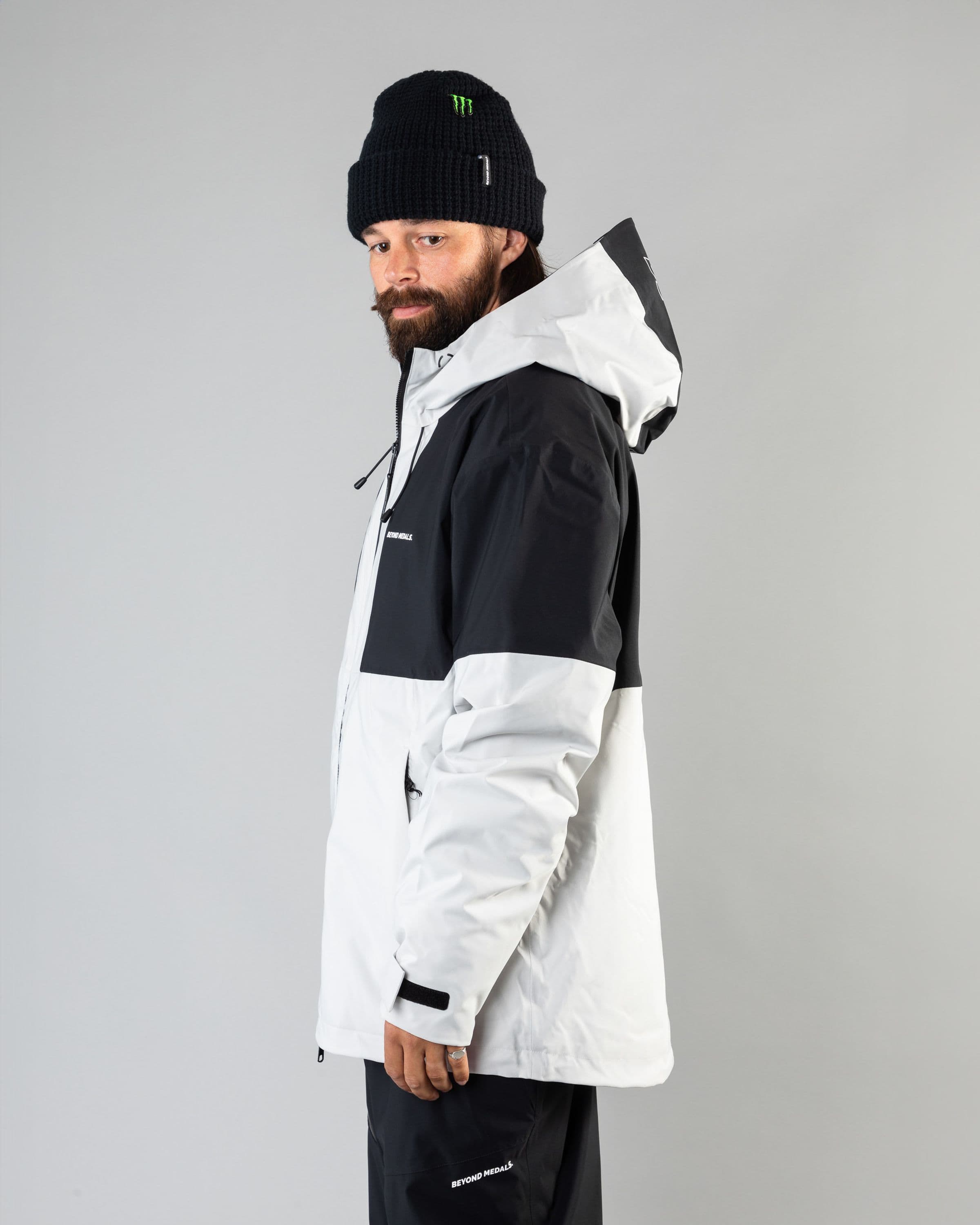 Outerwear clothing, fullzip jacket 2l in grey worn by ULRIK BADERTSCHER, Beyond Medals, 2024, side