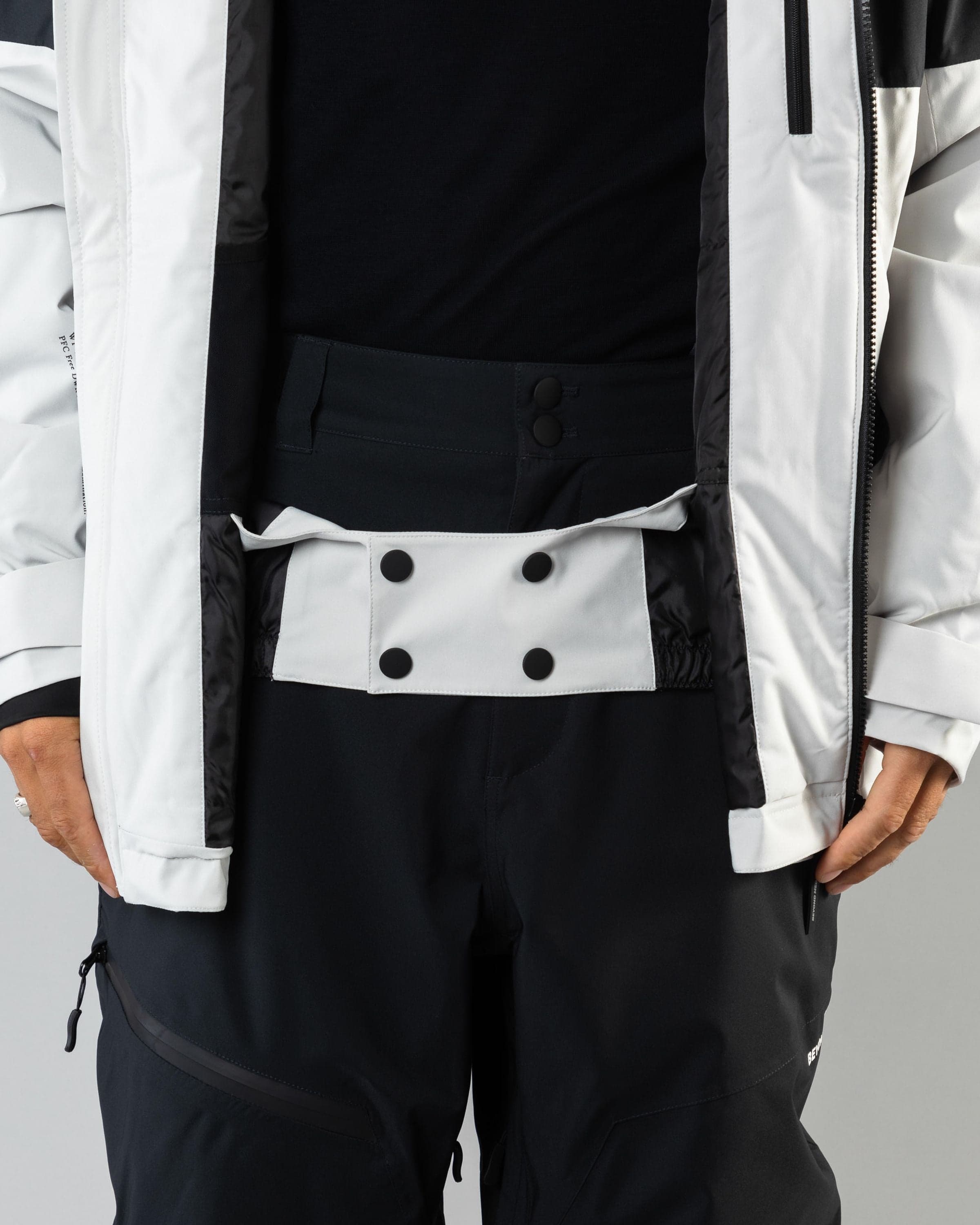 Outerwear clothing, fullzip jacket 2l in grey worn by ULRIK BADERTSCHER, Beyond Medals, 2024, detail5
