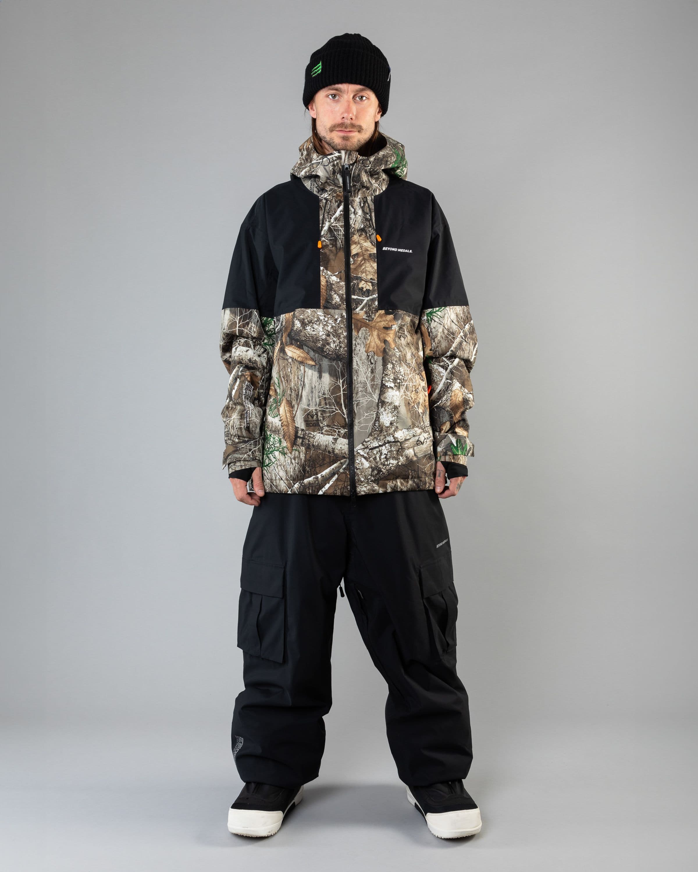 Outerwear clothing, fullzip jacket 2l in realtree worn by KEVIN BÄCKSTRÖM, Beyond Medals, 2024, full front