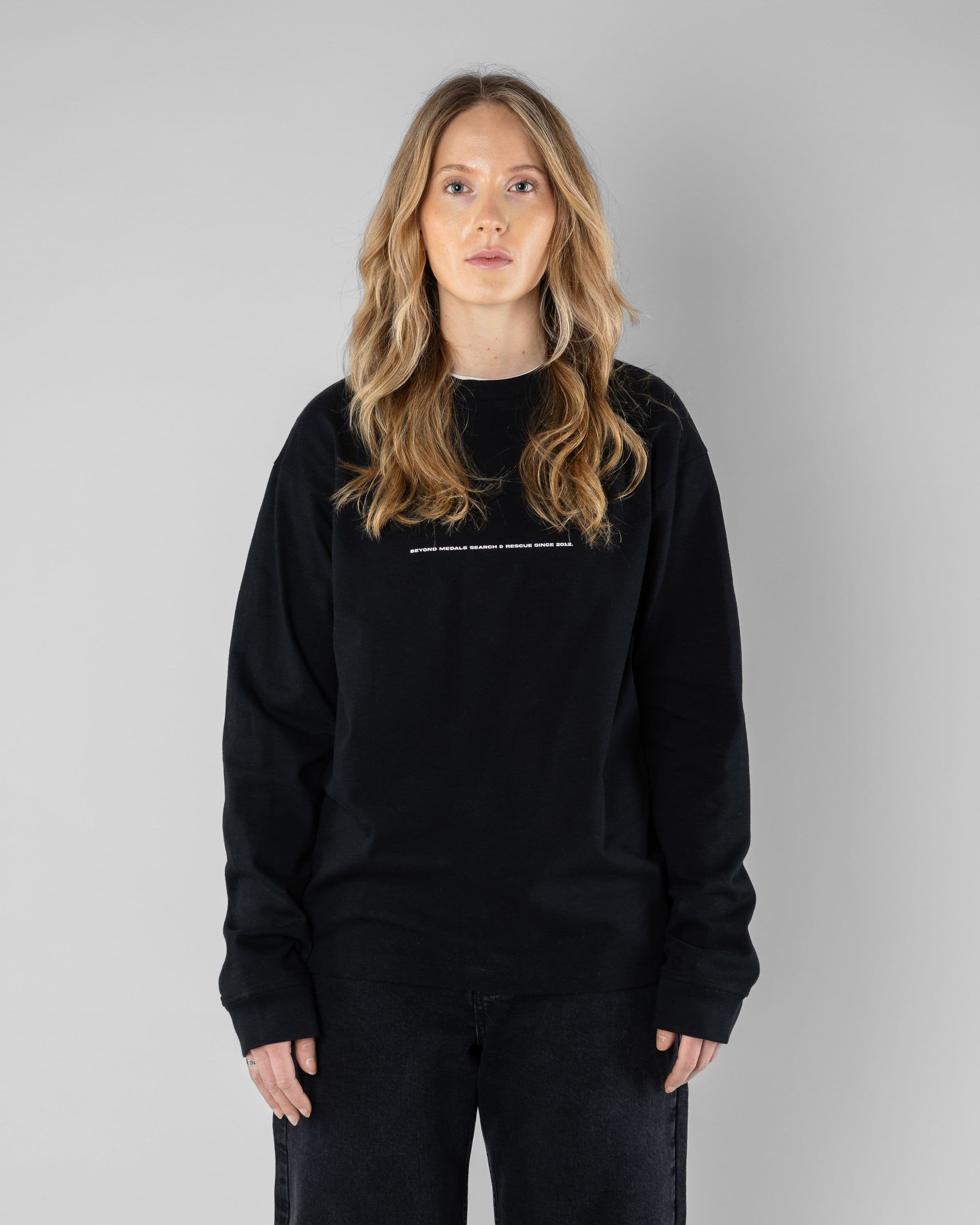 Boywatch Longsleeve Beyond Medals Snowboard & Streetwear Model image front with Astrid as model