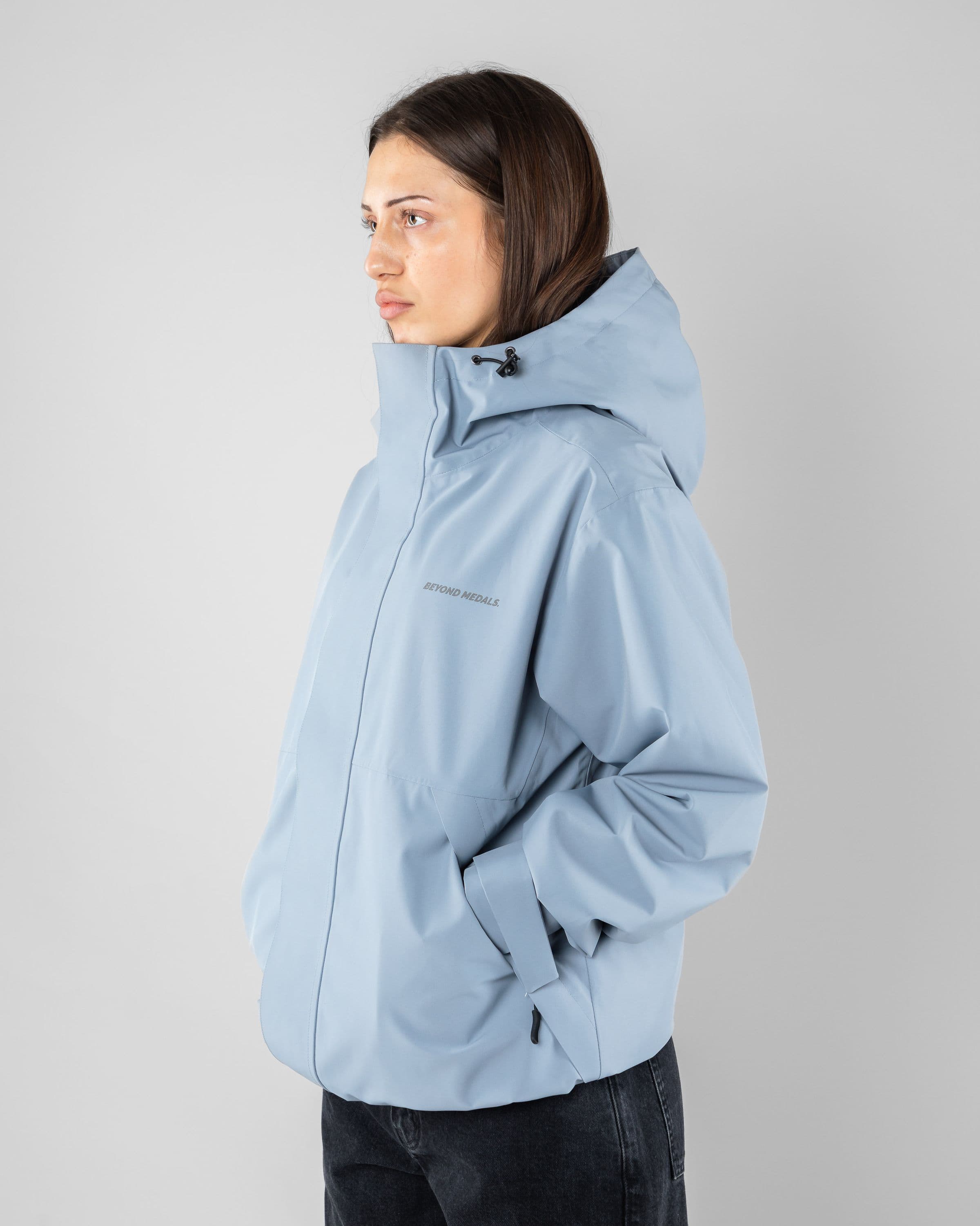 The Jacket Beyond Medals Snowboard & Streetwear Model image side with Saga as model